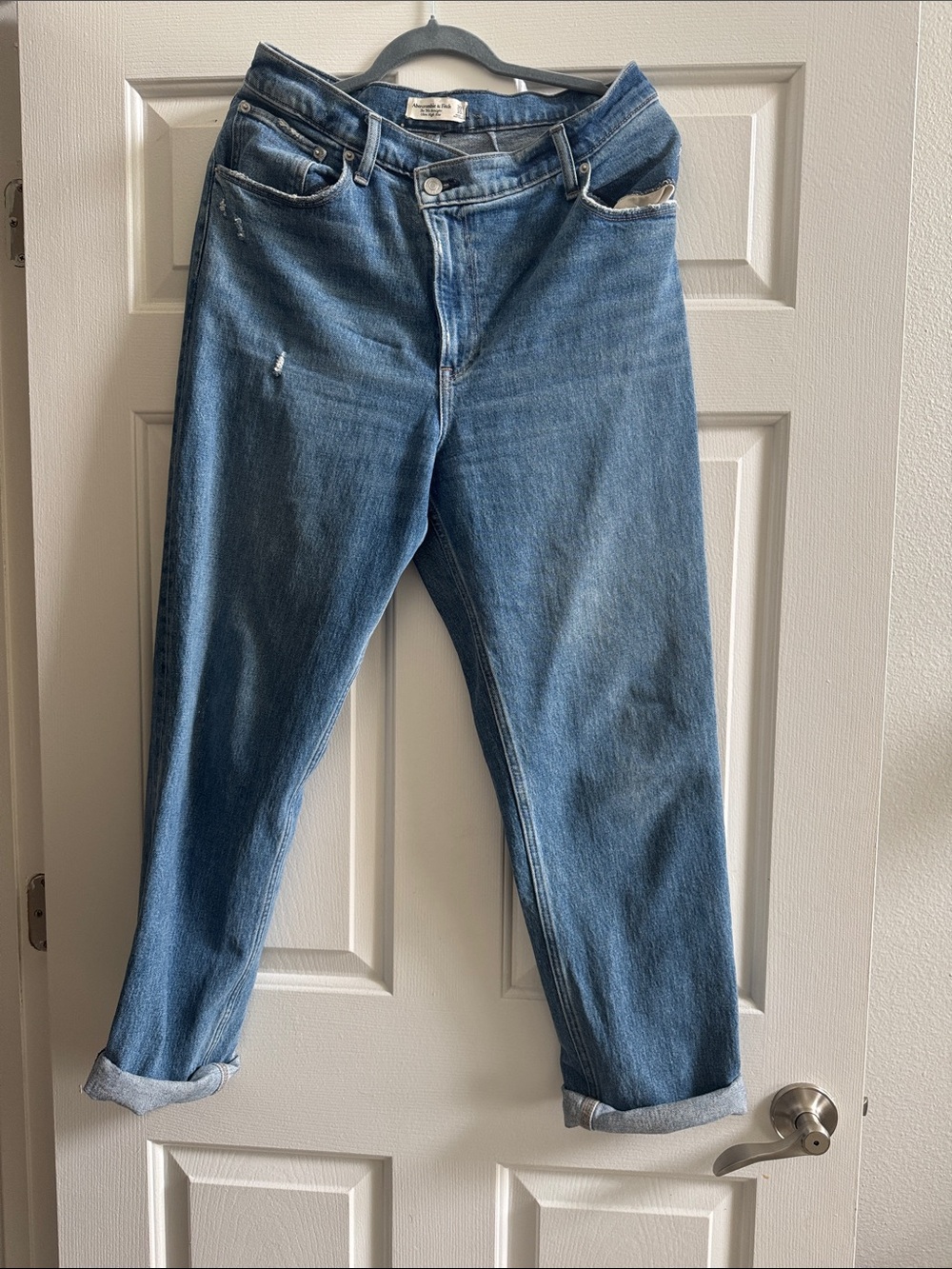 Abercrombie & Fitch Women's 90’s Straight Leg Jeans - Ultra High Rise -Blue